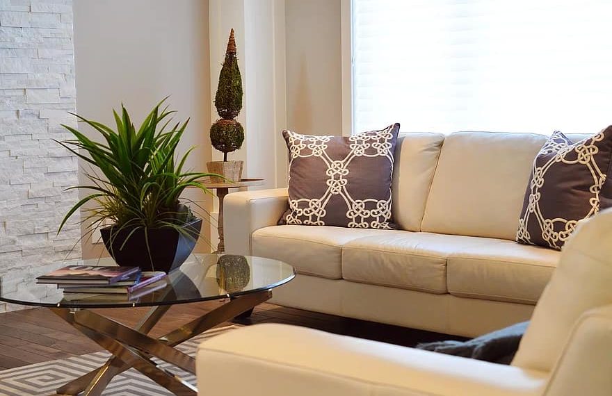 7 Best Living Room Decorating Tips