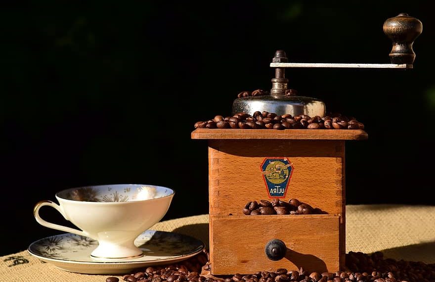 3 Reasons To Grind Your Own Coffee