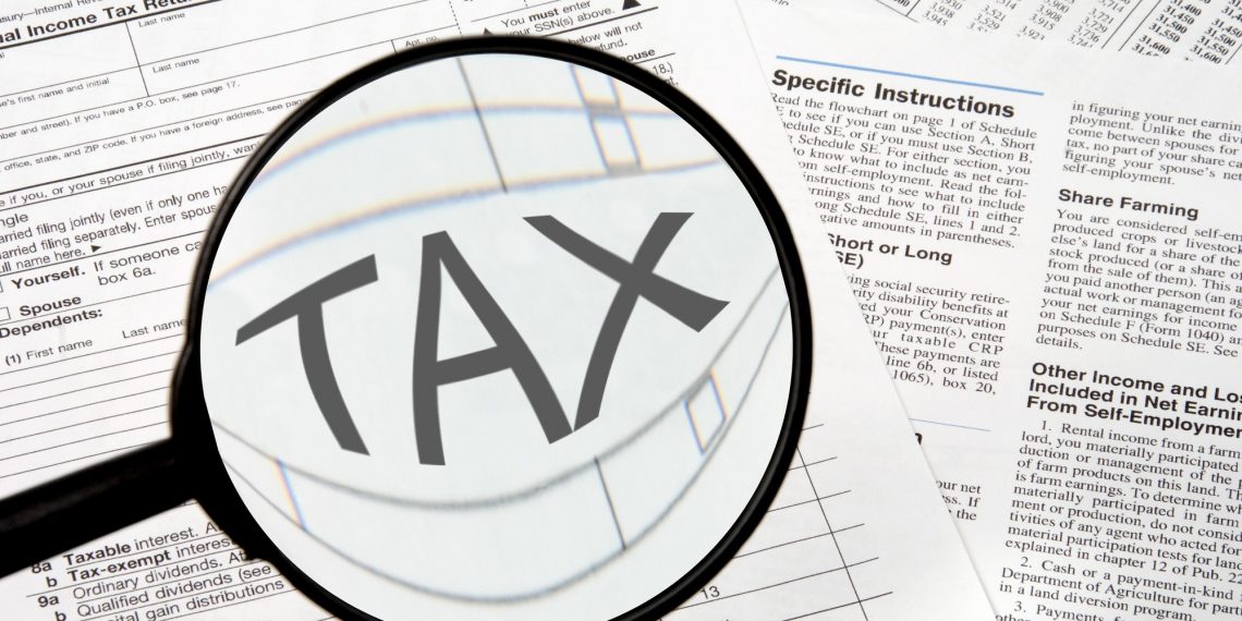 A Simple Guide to Understanding a W-2 Tax Form