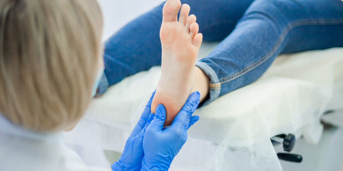 5 Common Signs You Need to See a Foot Doctor