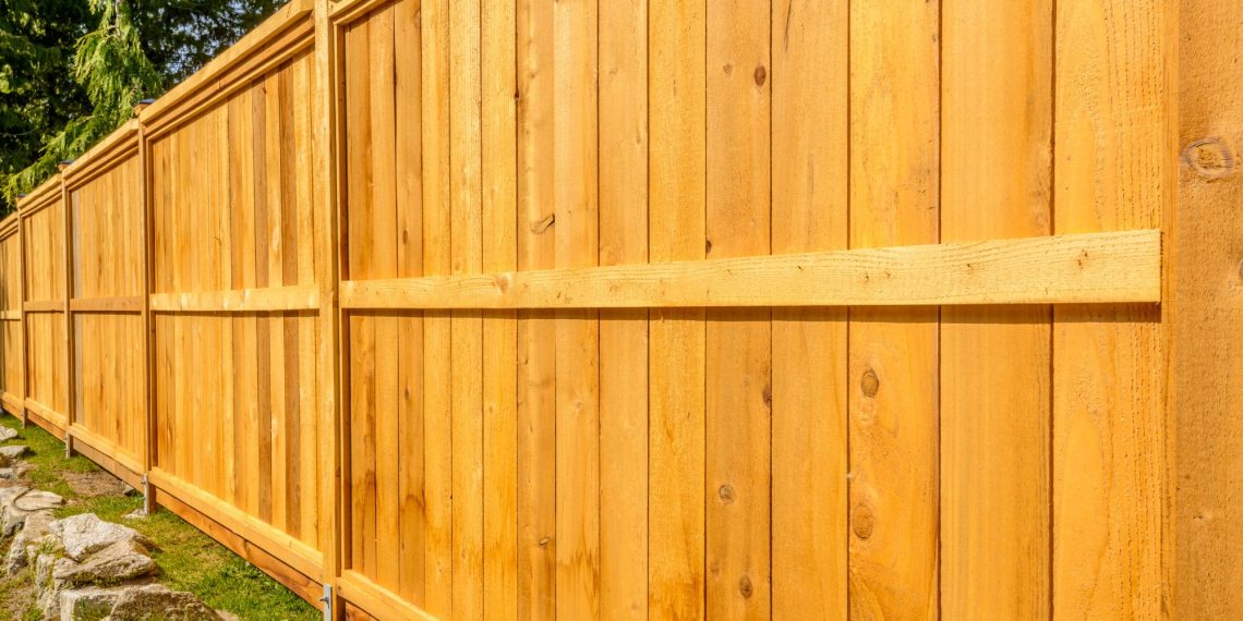 Top 6 Tips for Choosing a Commercial Fence for Your Business