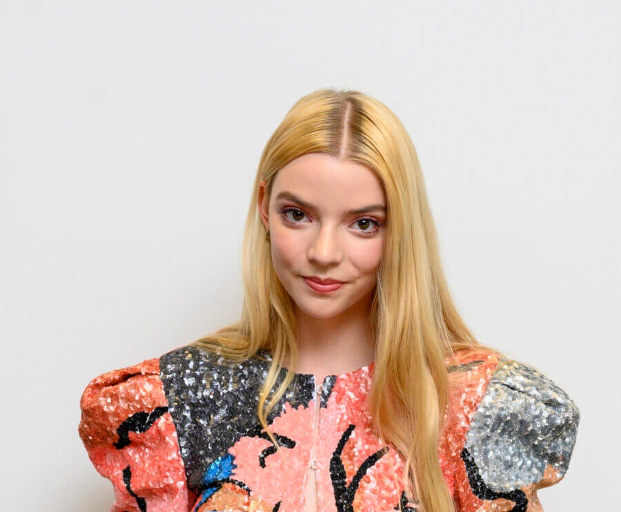 Anya Taylor Joy: Age, Height, Weight, and Body Measurement (What is Anya's Height?)