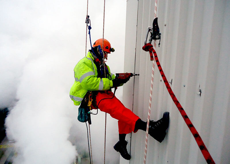 Significant Advantages to Using Rope Access for Building Maintenance & Construction