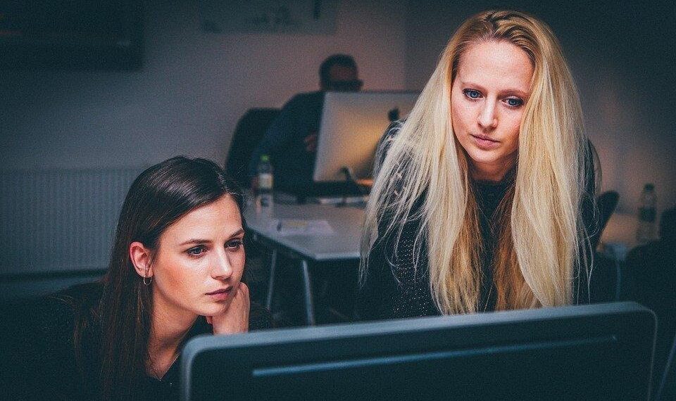 How Female Entrepreneurs Can Support Other Women in Business