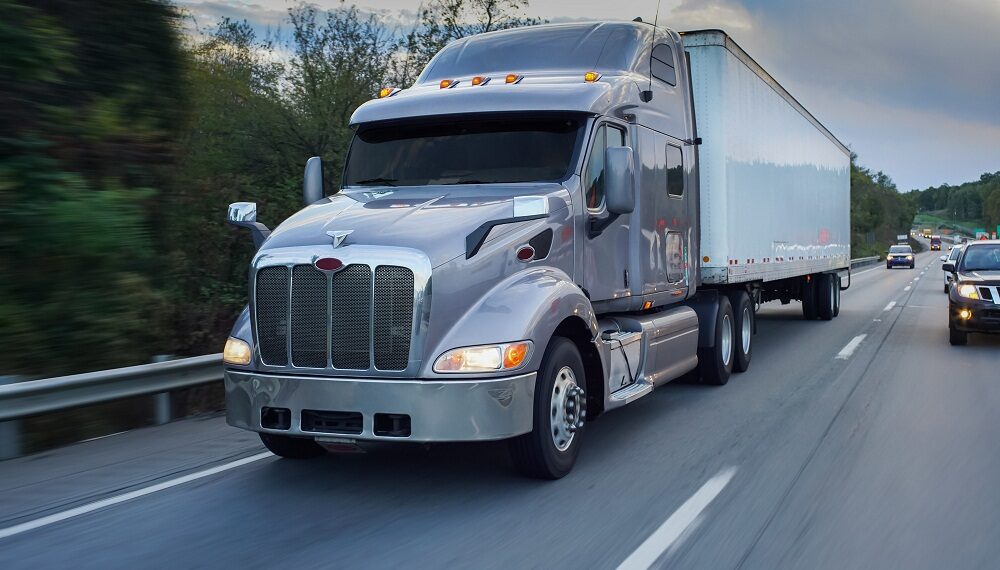 Top 5 Factors to Consider When Choosing Trucking Companies