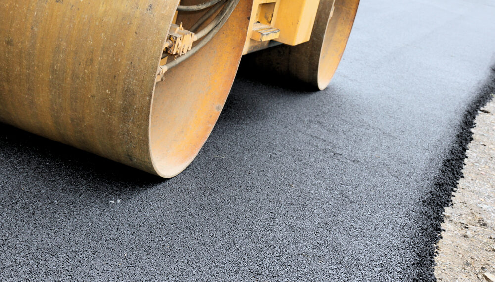 4 safety tips for asphalt paving