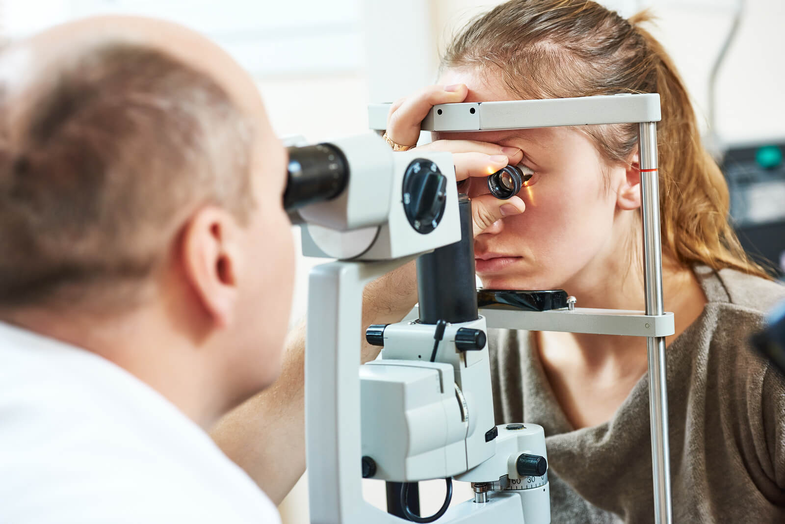 近视眼手术你真的能做吗？眼科医生这篇文章给你说明白 - 知乎