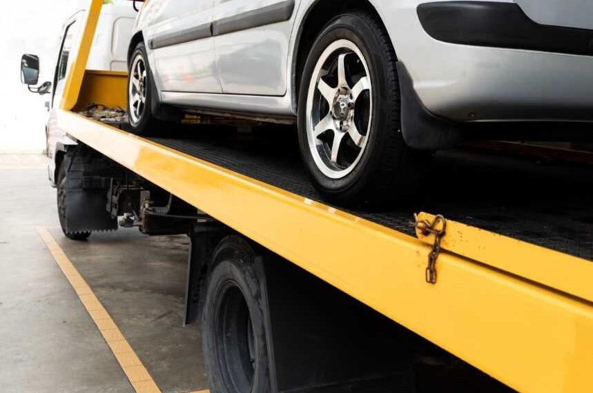What to Know About Tow Truck Insurance and Its Cost
