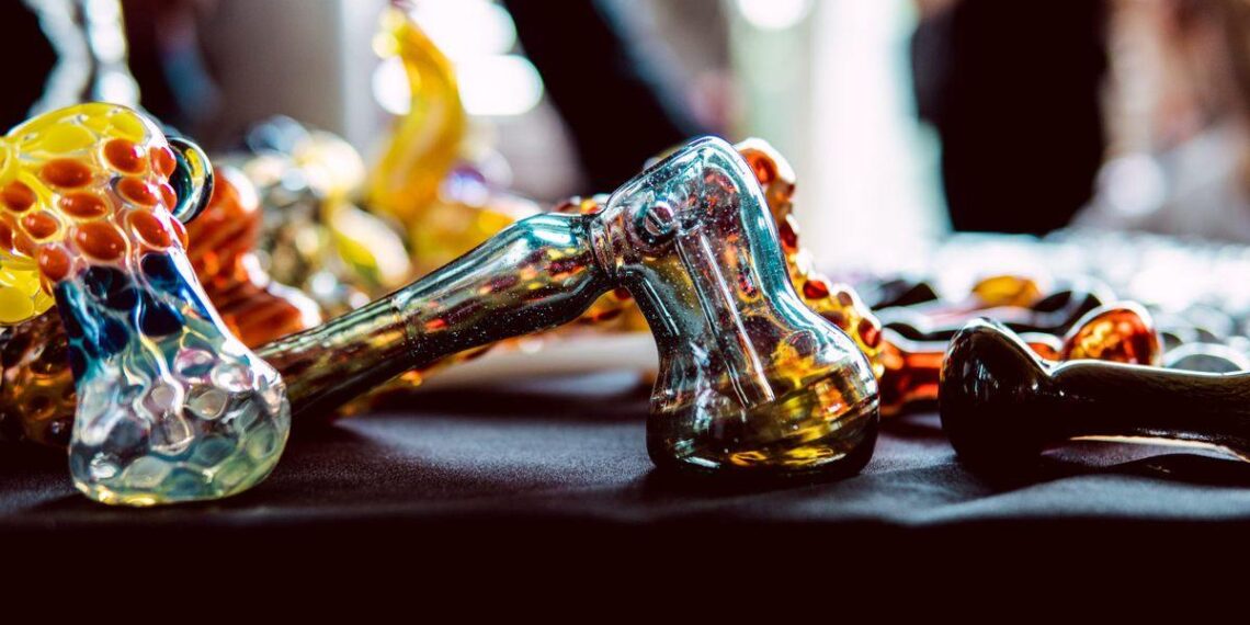 How to Find Good Quality Glass Pipes