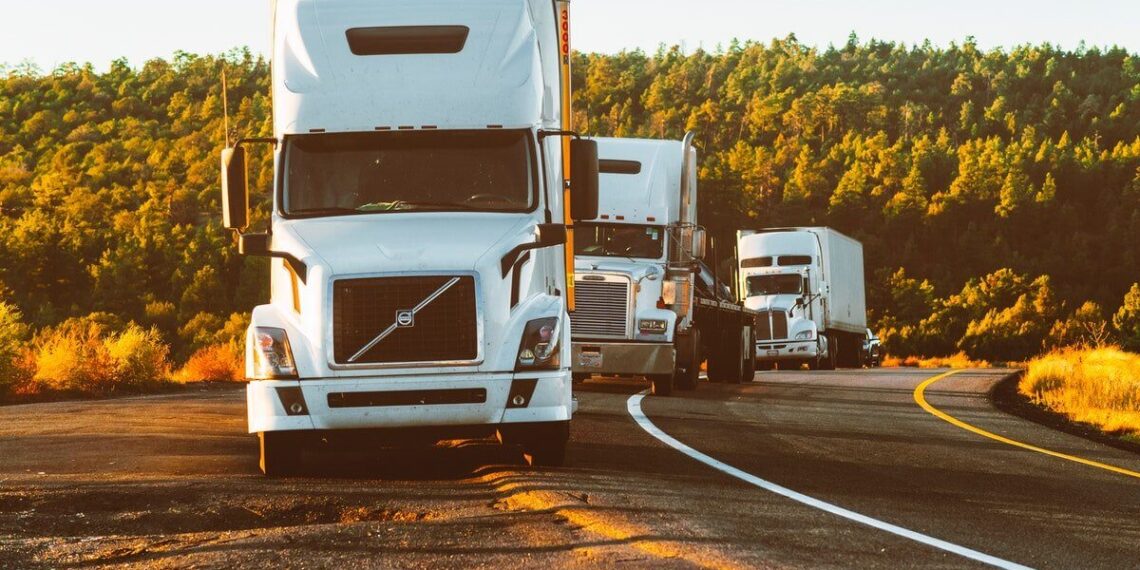 5 Important Things You Should Know About a Career in Trucking