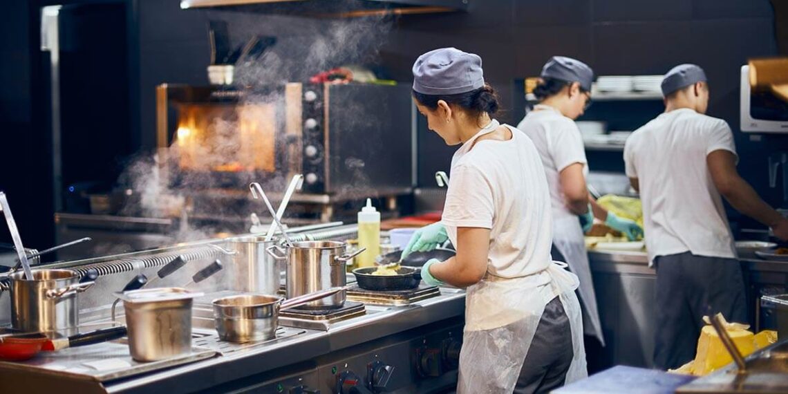 How to Increase Customer Loyalty in Restaurants and Ghost Kitchens
