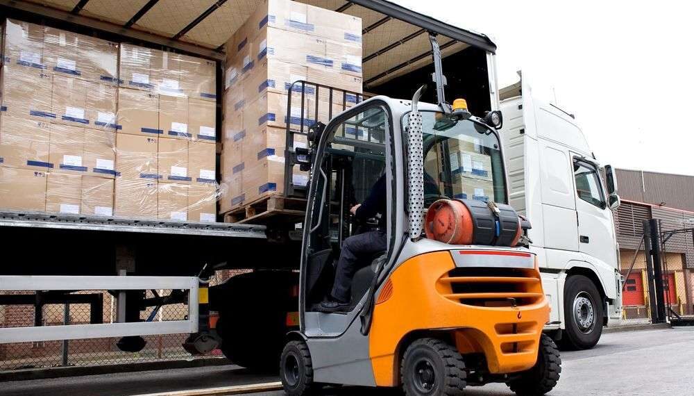 Tips To Lower Forklift Fleet Costs