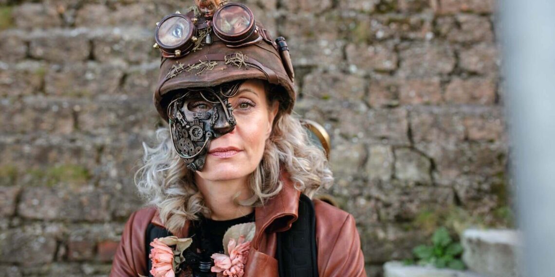 How to Make a Steampunk Costume for Cheap