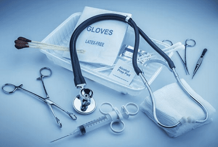 The Benefits of Purchasing Medical Supplies and Equipment Online