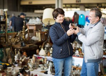 Exploring the Charm and Treasures of Flea Markets: The Ultimate Guide