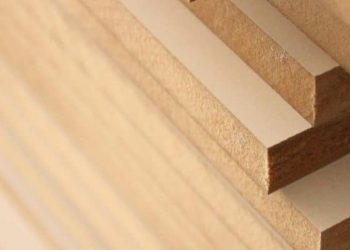 Timber vs MDF Skirting: Which One’s Right for Your Build?