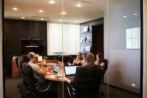 How In-Office Requirements Are Impacting the Legal Job Market at the Close of 2025