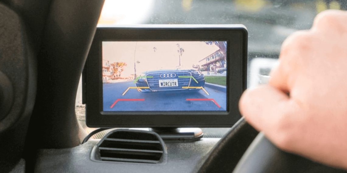 What To Check Before You Buy a Backup Camera for Your Car