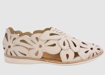 Step Into Comfort and Style: The Ultimate Guide to Rollie Boots