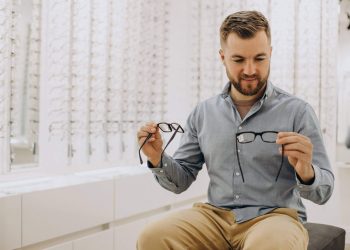 A Simple Guide to Choosing Prescription Glasses