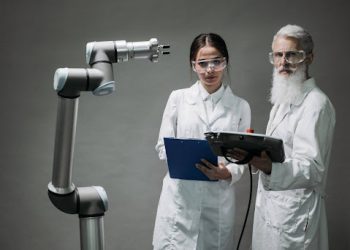 5 Key Strategies for Successfully Scaling Robotics Operations in Your Business