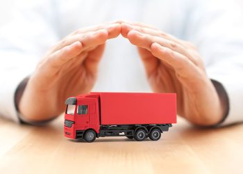 Vehicle Transport Insurance Explained: Coverage, Risks & What to Check Before Shipping