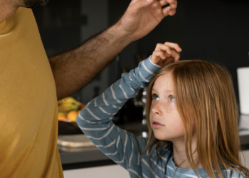 Why Every Parent Should Check for Head Lice After Summer Camp