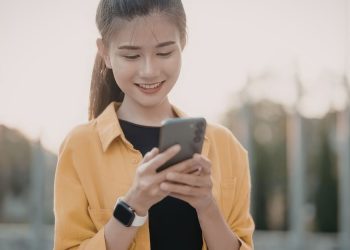 7 Best eSIM Tips for Travelers and Digital Nomads