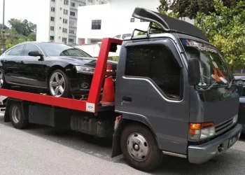 Heavy Wrecker Near Me: How to Choose the Right Recovery Service