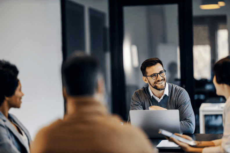 How Entrepreneurs Can Use Guest Content to Build a Credible Online Presence